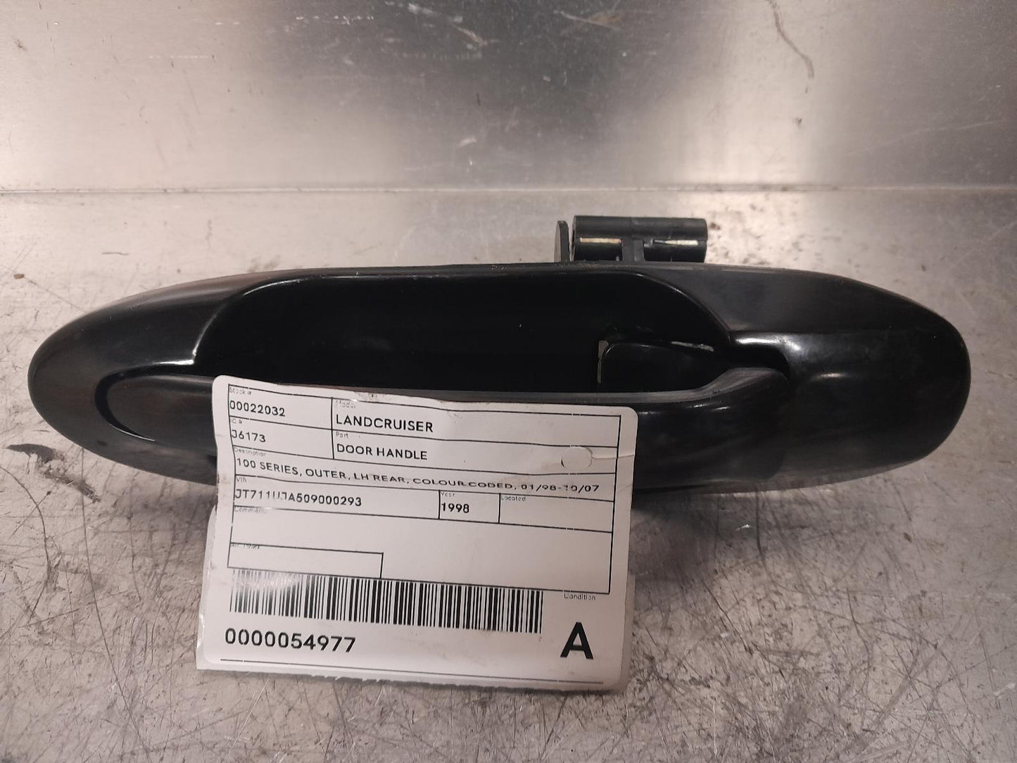 TOYOTA LANDCRUISER DOOR HANDLE 100 SERIES, OUTER, LH REAR, COLOUR CODED, 01/98-10/07